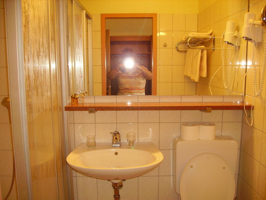 Hotel Zur Erholung Brochthausen Værelse billede